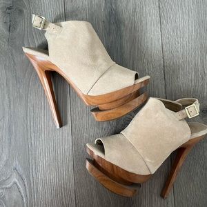 Nude Jessica Simpson Heels